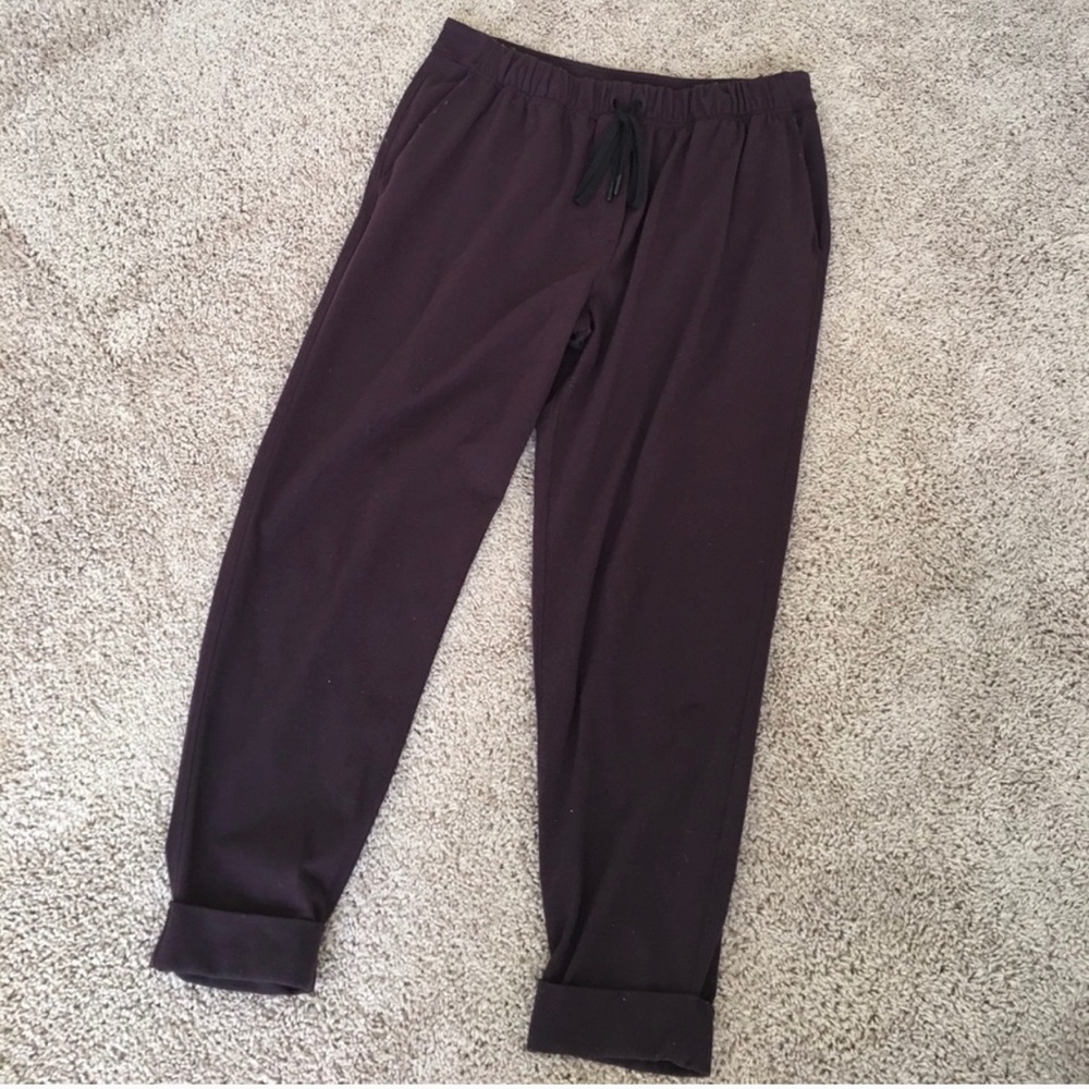 Lululemon jet crop jogger